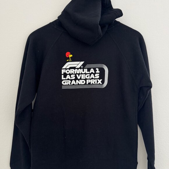 Formula 1 x Peanuts Las Vegas Grand Prix Hoodie – Youth Size Medium -- NEW - Picture 8 of 13